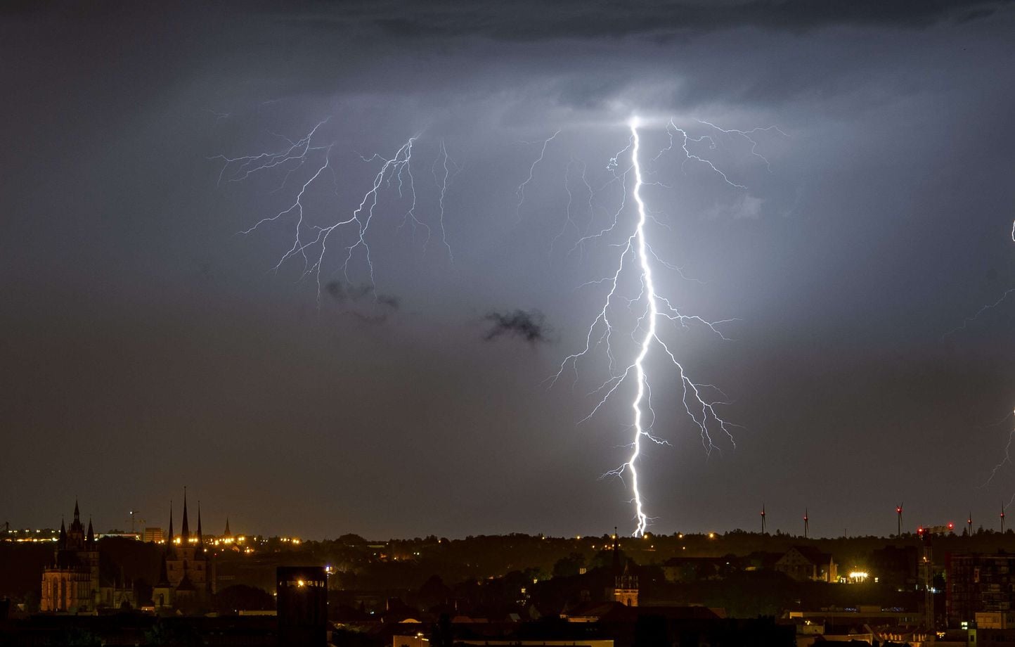 Orages et pluie prévus en France ce week-end.