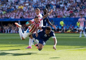 Paraguay - France : « On sait faire la guerre »… Les Bleus ne craquent pas face à l'Albirroja