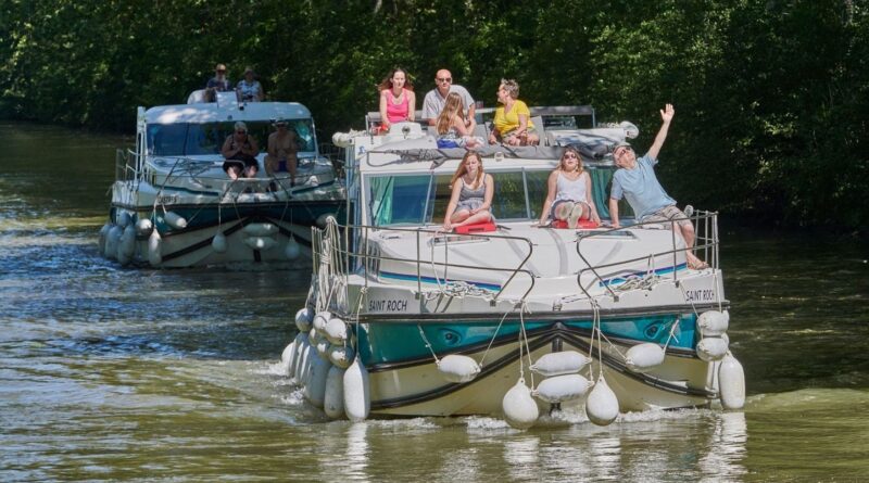 Pénichette et cruiser : le bateau fluvial, nouvelle « van Life » ?
