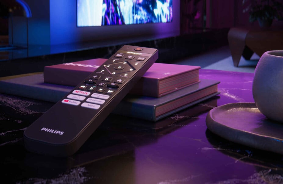 Philips OLED+911 : la TV OLED qui diffuse image, son et lumière partout