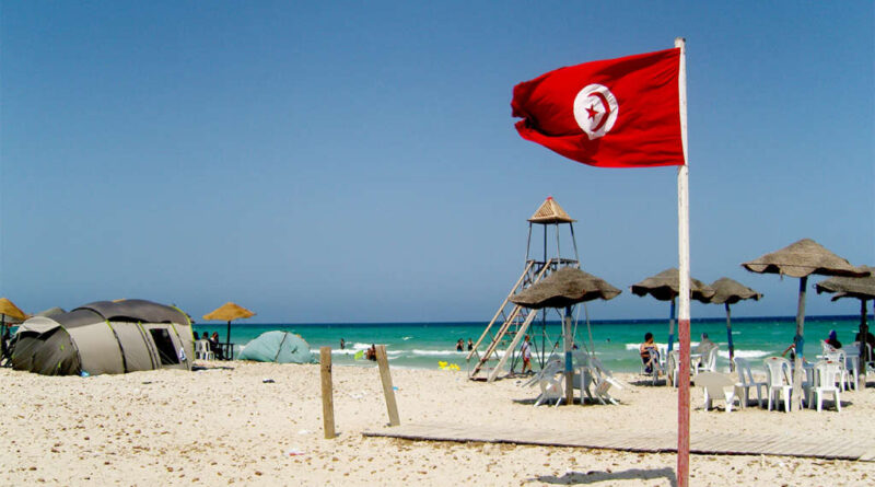 Plages tunisiennes : un an de prison et 50 000 dinars d’amende.