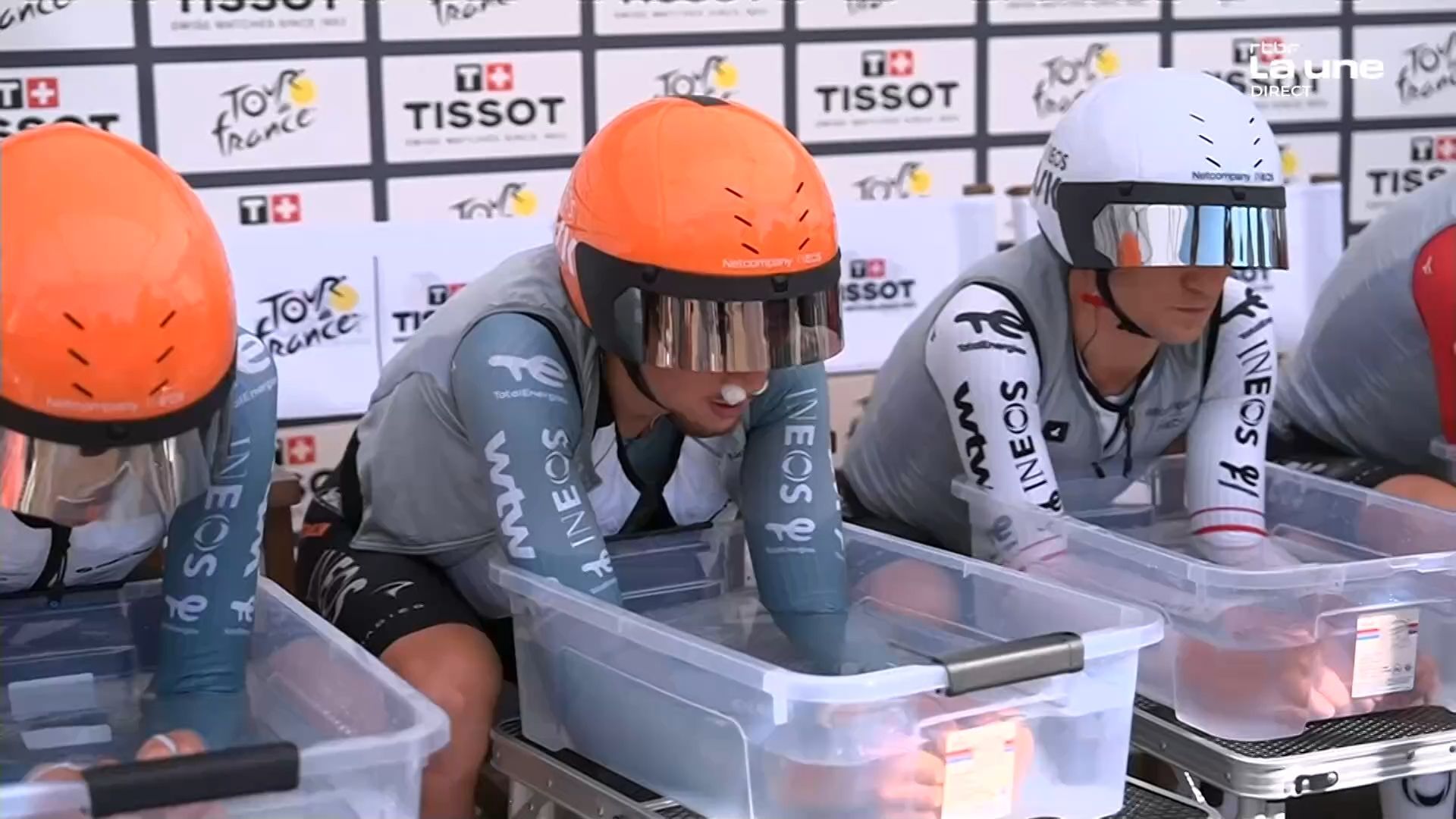Pourquoi les coureurs du Tour de France ne plongent-ils pas les bras dans l'eau froide ?
