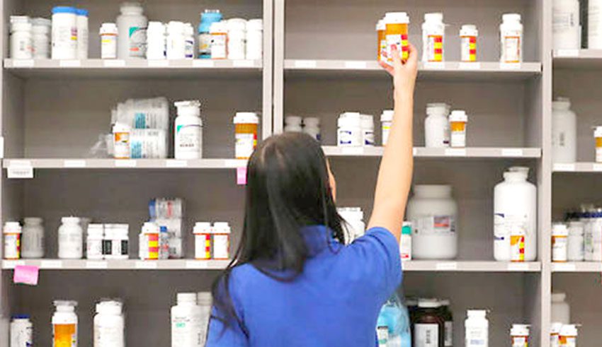 Près de 300 médicaments révisés : les pharmaciens demandent plus de transparence.