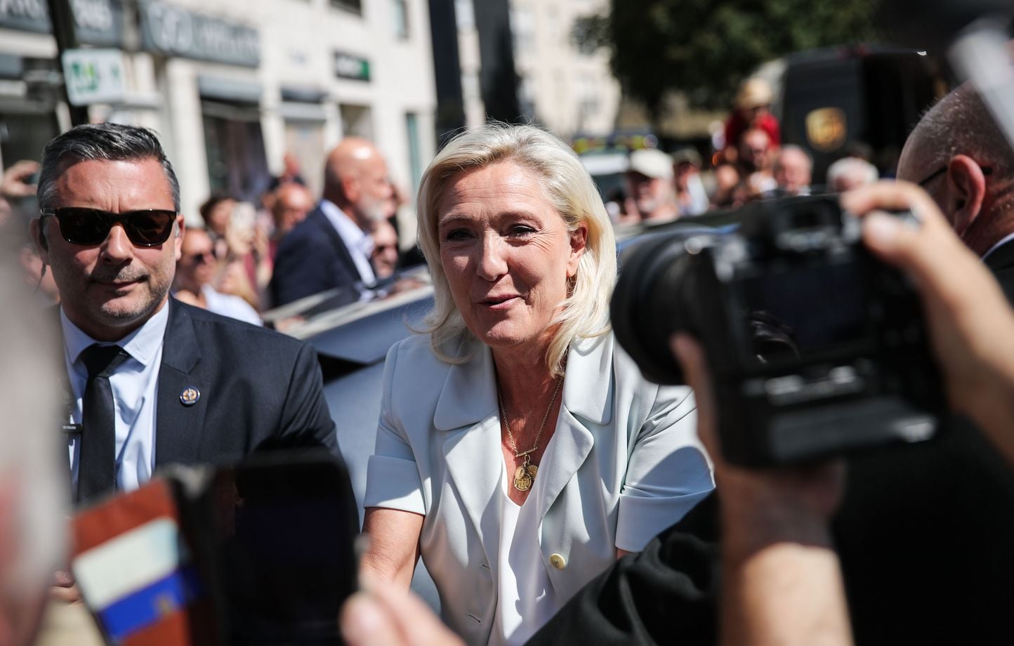 Présidentielle 2027 : La stratégie de Marine Le Pen, un pari risqué ?