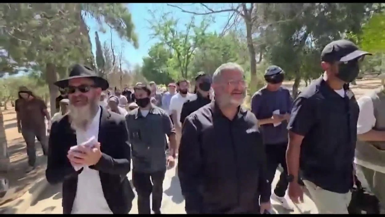 Proche-Orient : Itamar Ben Gvir prie sur l’esplanade des Mosquées, violant le statu quo