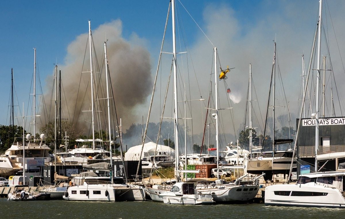 Pyrénées-Orientales : 250 bungalows brûlés, 3.000 évacués, Canet menacé par un incendie
