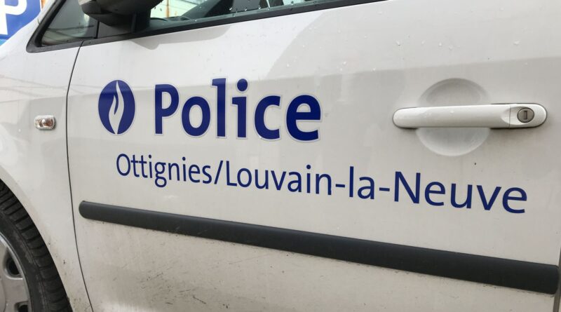 Quatre mineurs jugés pour l'agression d'un adolescent à LLN : vol de trottinette et téléphone
