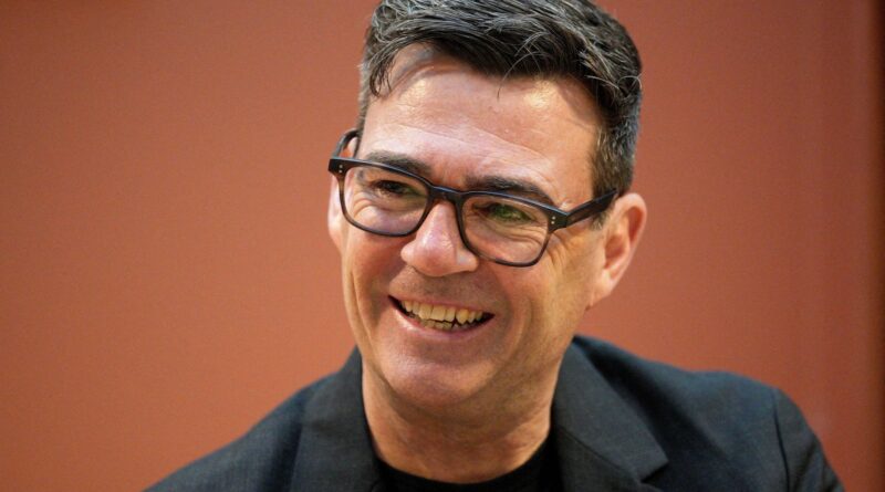 Royaume-Uni : Andy Burnham présente son gouvernement sans les proches de Starmer