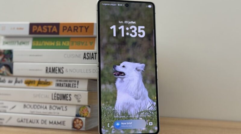 Samsung lance trois smartphones pliants : Galaxy Z Fold 8, Z Fold 8 Ultra et Z Flip 8 en précommande.