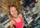 Sophie Adenot lance son « tour de l'ISS » à vélo depuis l'espace.