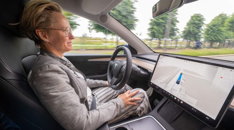 Tesla : La France refuse la conduite automatique supervisée pour des raisons de sécurité