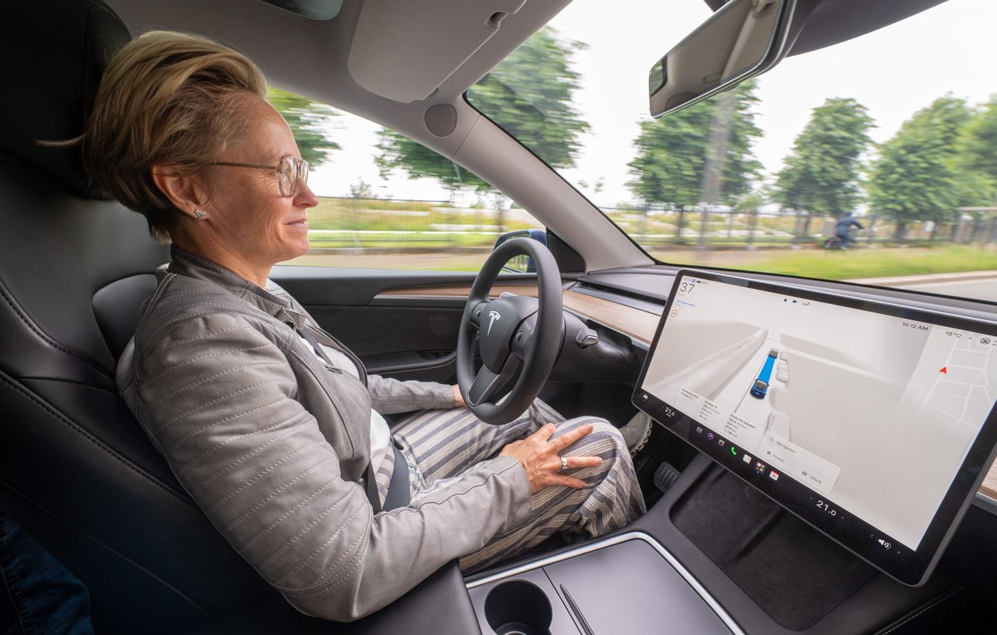 Tesla : La France refuse la conduite automatique supervisée pour des raisons de sécurité