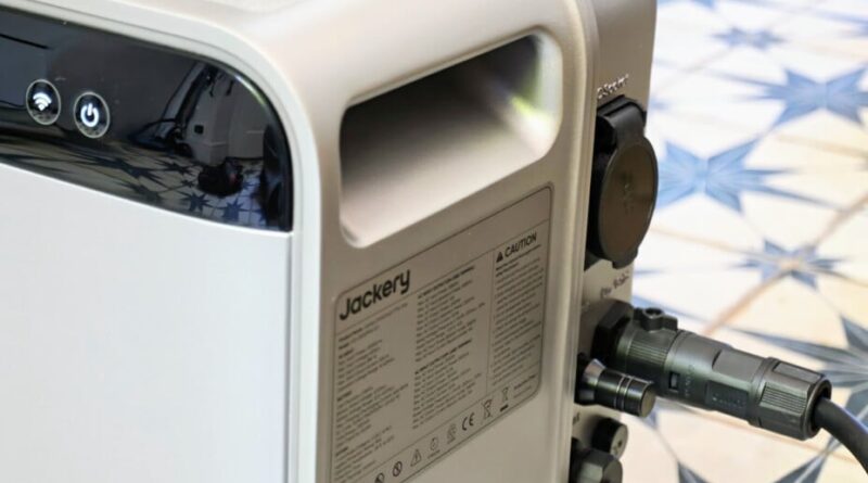 Test de la batterie Jackery SolarVault 3 Pro Max : installation simple.