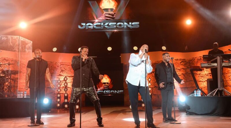 The Jacksons à Carthage : 30 ans après Michael Jackson, la magie renaît.