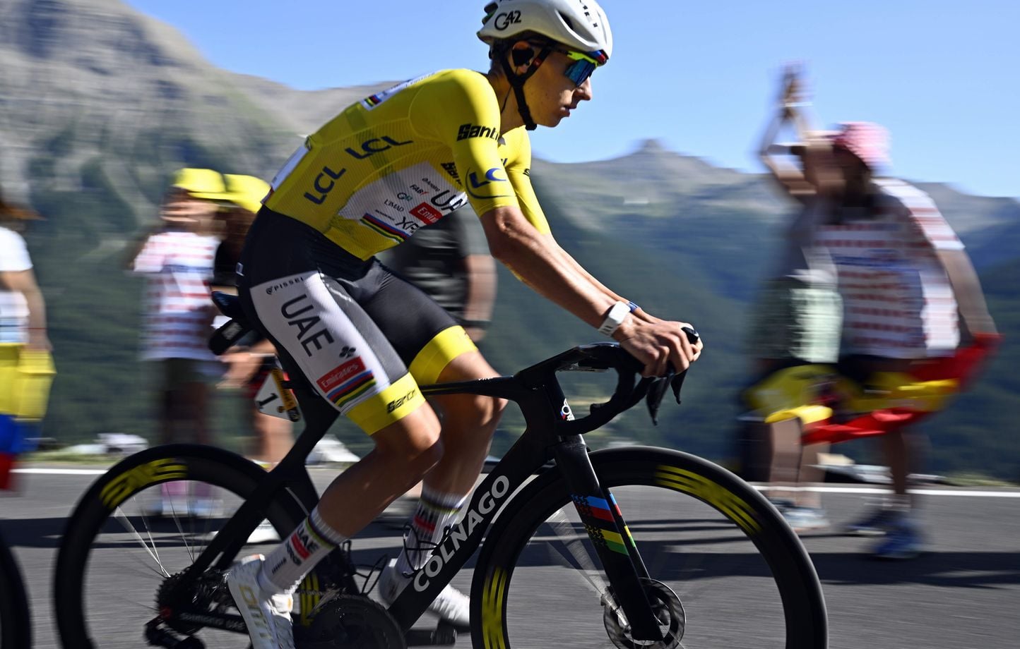 Tour de France 2026 : Virus et coéquipiers malades, Pogacar en difficulté ?