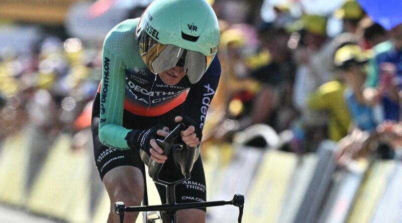 Tour de France : Seixas élimine un concurrent au podium avec un contre-la-montre réussi.