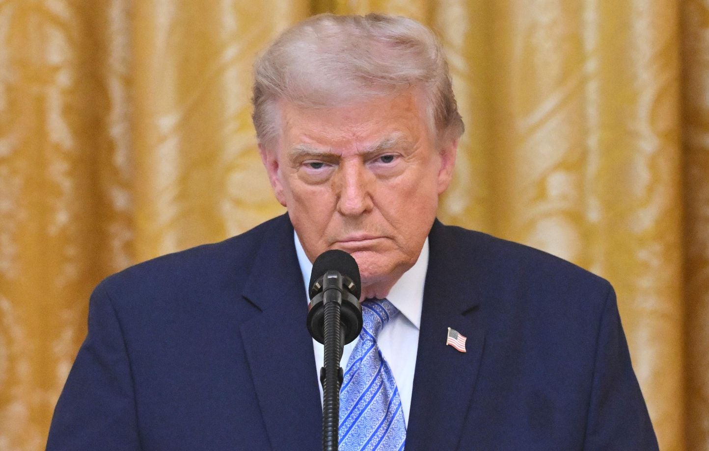 Trump blâme le Canada pour les fumées d'incendies géants américains