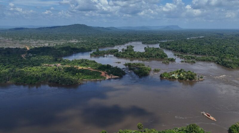 Un ferry chavire au large du Guyana : 116 passagers, 50 secourus