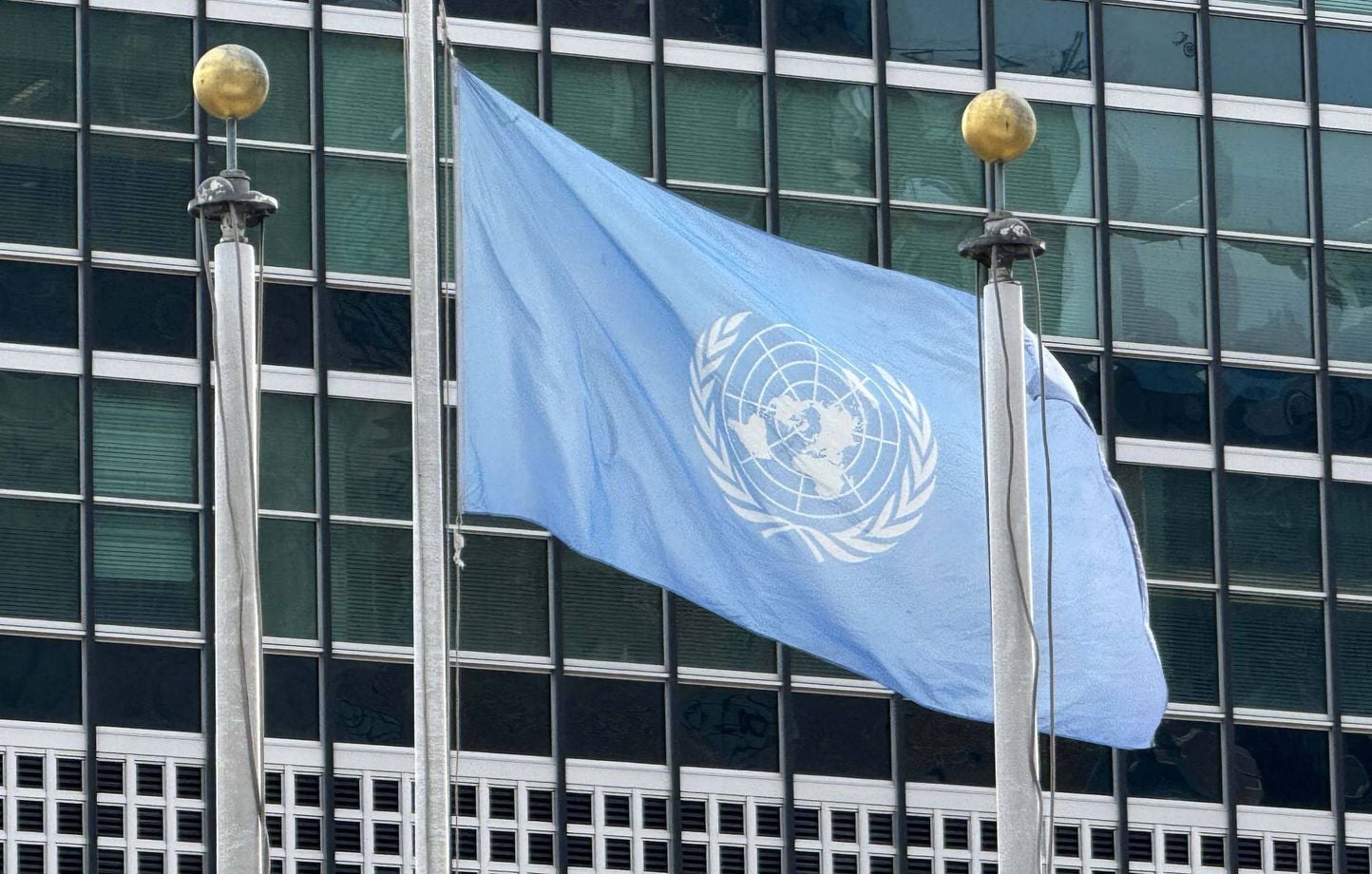 Un homme meurt après s’être immolé devant le siège de l’ONU à New York.
