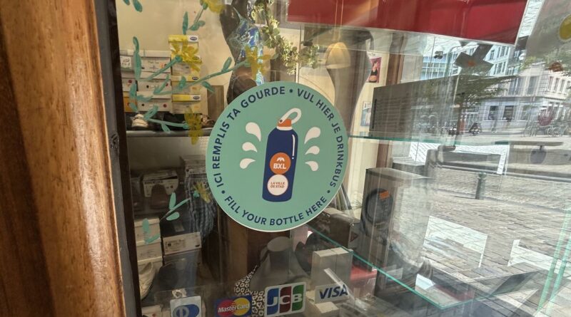 Une centaine de lieux à Bruxelles pour remplir sa gourde gratuitement.