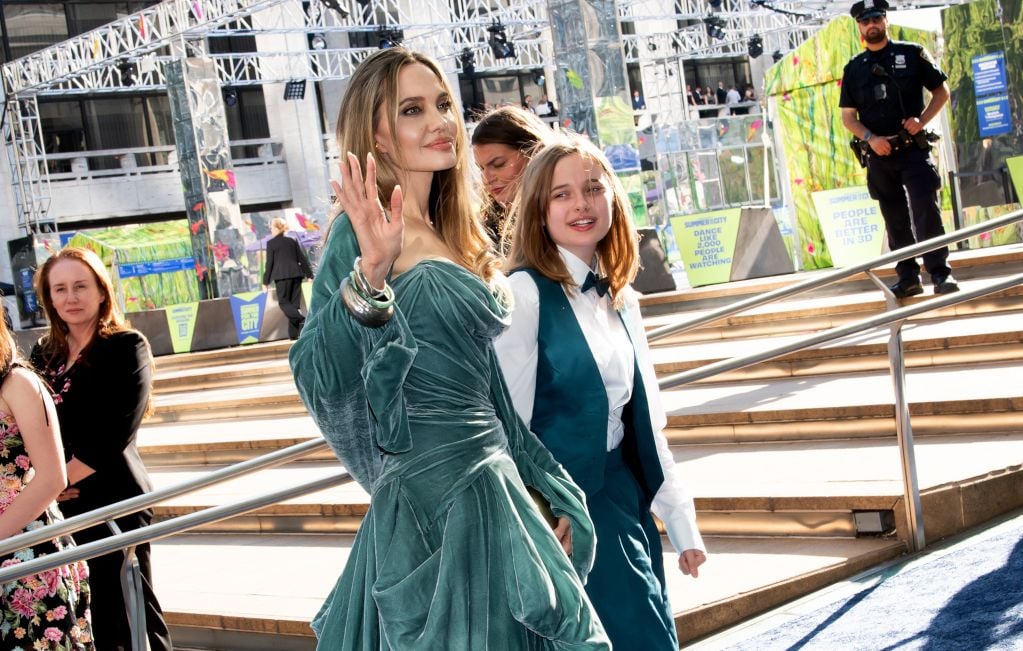 Vivienne Jolie-Pitt demande le retrait de « Pitt » de son nom.