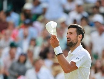 Wimbledon 2026 : Djokovic bat un nouveau record de Federer sur gazon