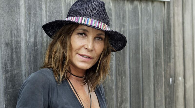 Zazie porte plainte pour atteinte à son image sur X