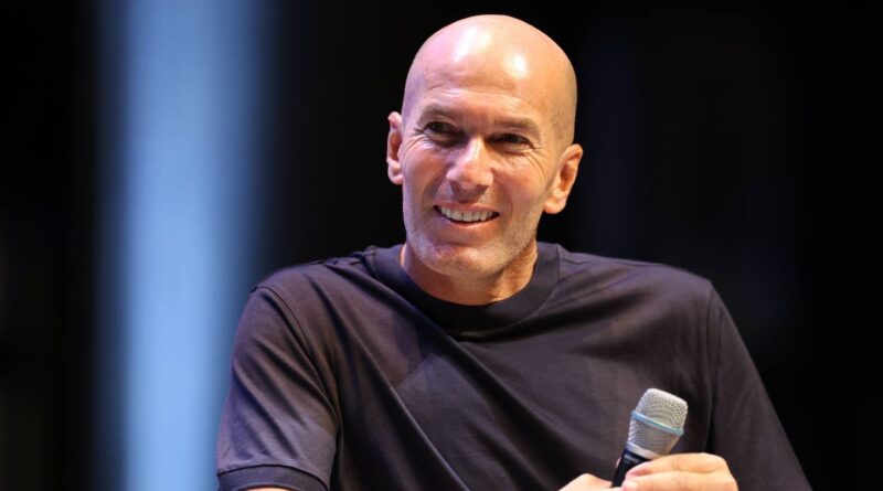 Zidane sélectionneur de l’équipe de France : Suivez l’annonce ce mercredi.