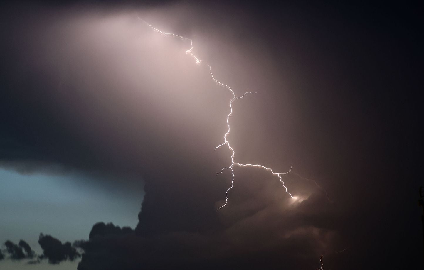 23 départements en vigilance orange ce jeudi après-midi pour orages et risque de grêle
