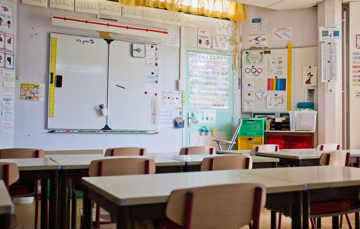 « 3.090 € nets par mois » : La moyenne des salaires des enseignants à nuancer.