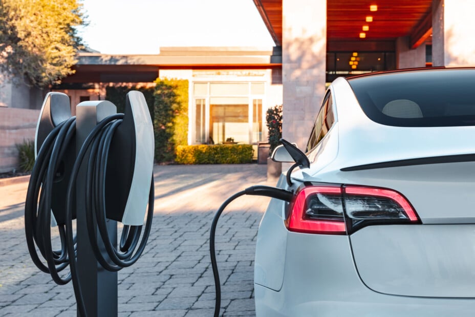 344 étapes et 1 750 $ : le guide de Tesla pour la charge bidirectionnelle sur anciens Model Y