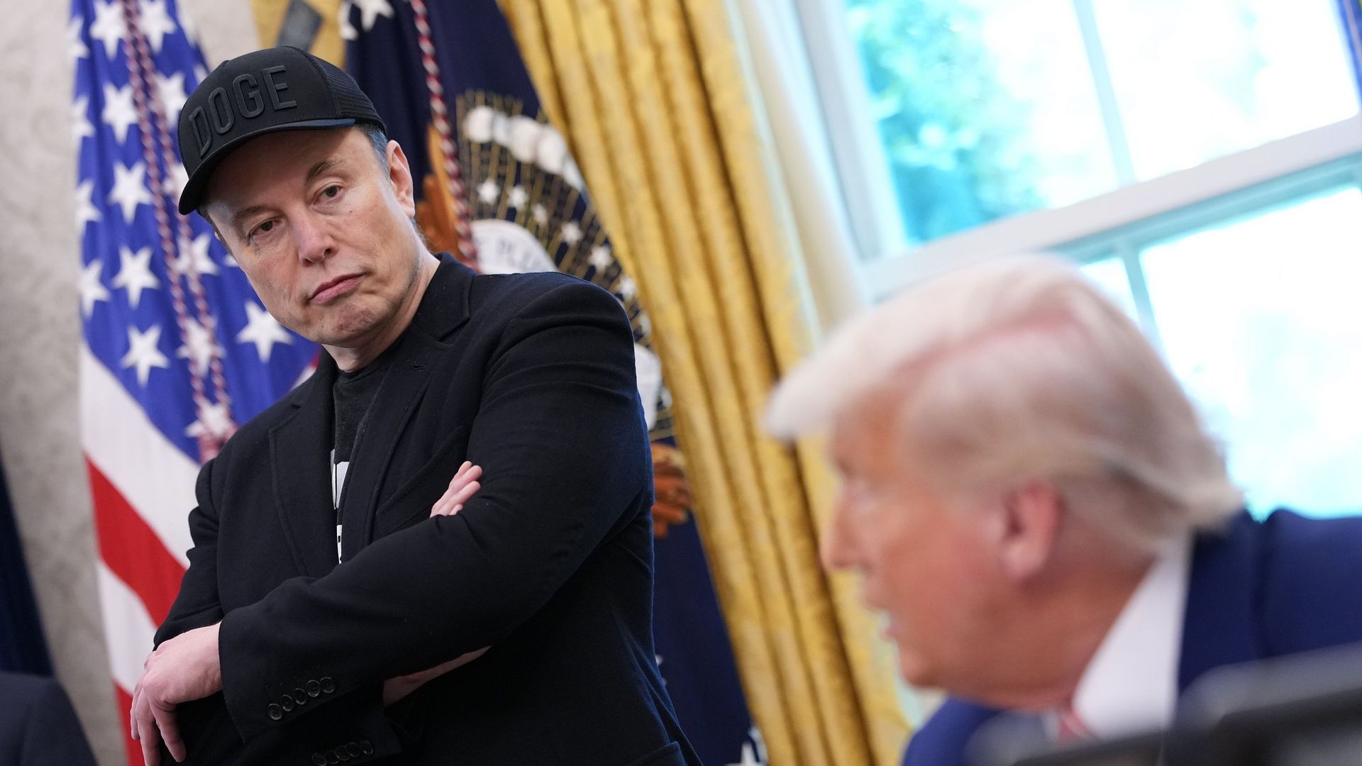 646 milliards disparus en six semaines, la fortune d'Elon Musk presque réduite de moitié.