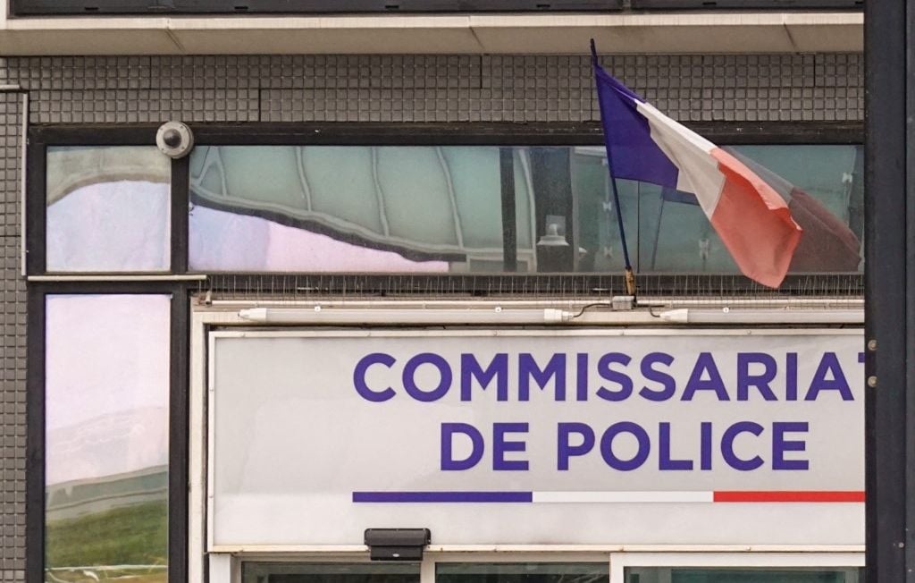 Alpes-Maritimes : Un adolescent de 17 ans égorgé à Antibes, sa mère interpellée