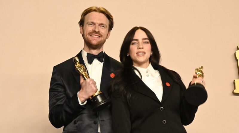 Billie Eilish n’a pas marié son frère Finneas O’Connell.