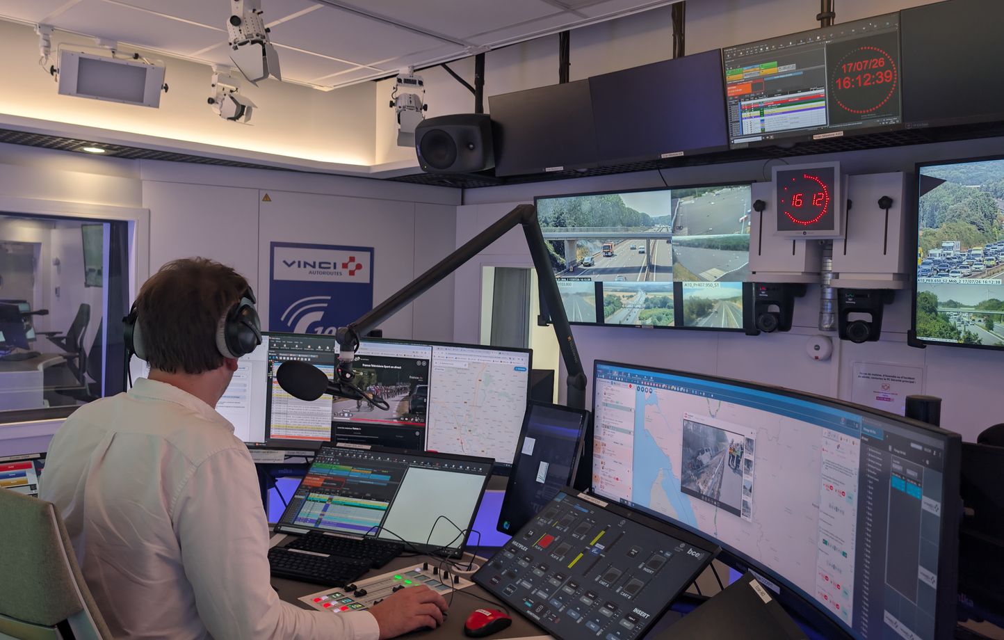 Bouchons, accidents, incendies : Radio Vinci Autoroutes, la fréquence des vacanciers dévoilée.