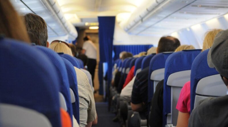 Canada : Un enfant refuse sa ceinture, retard de 24 heures pour un vol