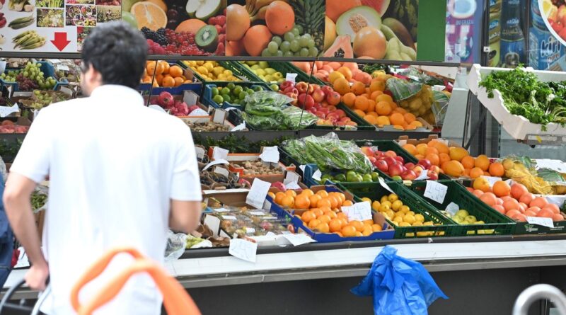 Canicule : U et Carrefour préviennent que fruits et légumes seront plus petits et plus chers