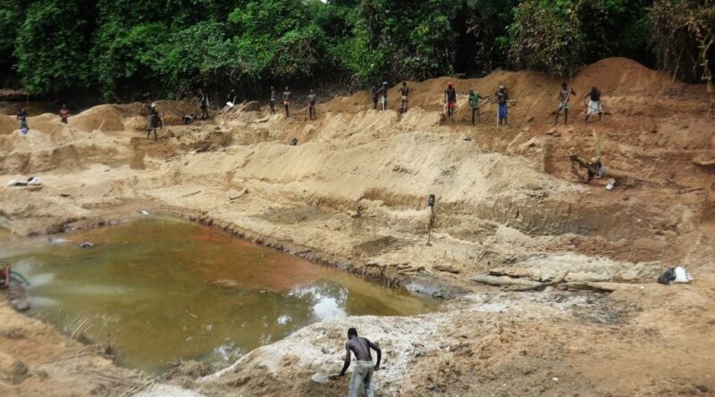 Centrafrique : Effondrement d’une mine d’or fait au moins 100 morts