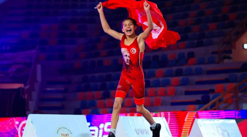 Championnat du monde de lutte U17 : Tasnim Athimni remporte l'argent
