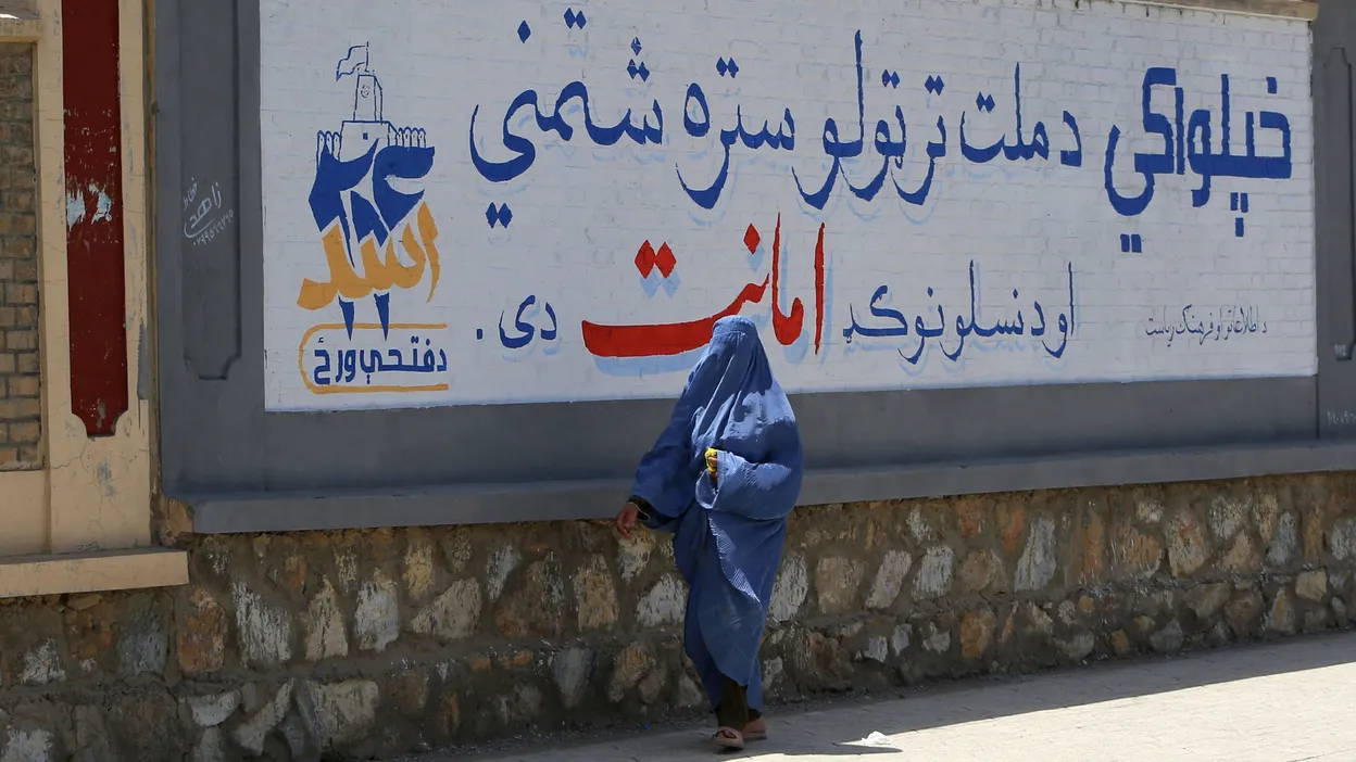 Cinq ans après leur retour, les Talibans dominent et la résistance se cache.