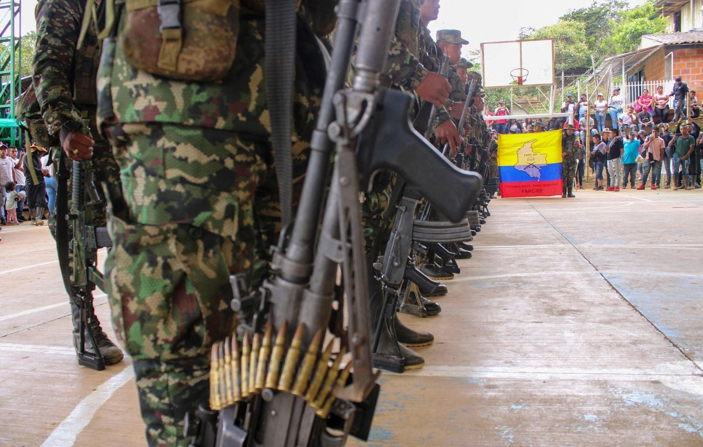 Colombie : Human Rights Watch dénonce Facebook et TikTok pour l'enrôlement d'enfants dans les groupes armés.