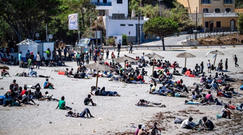 Crise à Ceuta : Plus de 1.000 mineurs en « appel au secours »