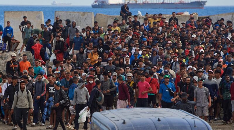 Crise migratoire à Ceuta : le Premier ministre espagnol dit que le Maroc n'est pas responsable, enquête en cours.