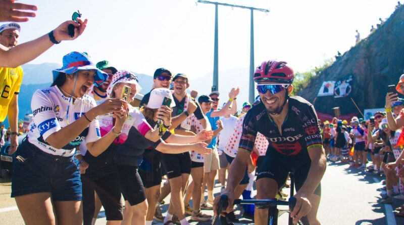 Cyclisme : Julian Alaphilippe officialise la fin de sa carrière, « Merci du fond du cœur »