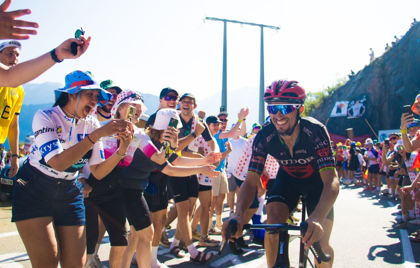 Cyclisme : Julian Alaphilippe officialise la fin de sa carrière, « Merci du fond du cœur »