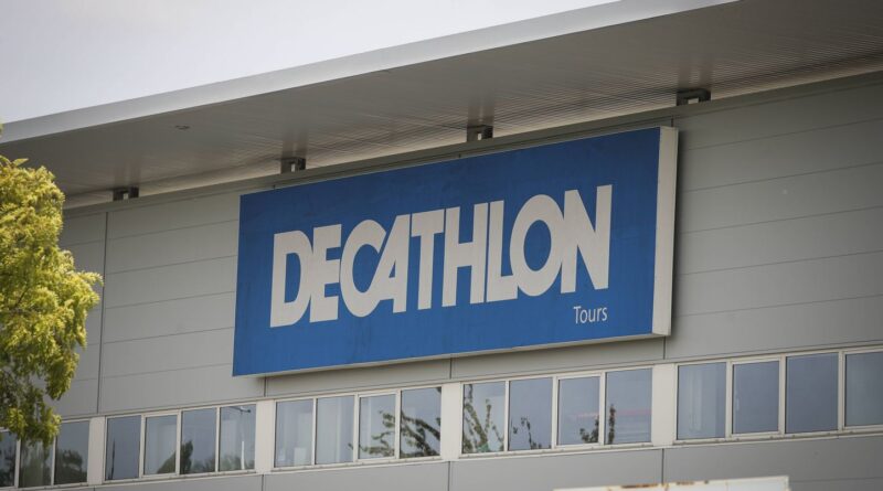 Decathlon envisage d'acheter 50 % de Sport 2000