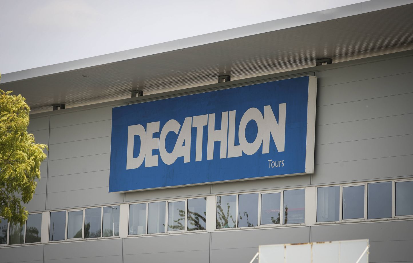 Decathlon envisage d'acheter 50 % de Sport 2000
