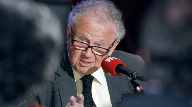 Décès de Philippe Bouvard à 96 ans, fin d'une carrière marquante.