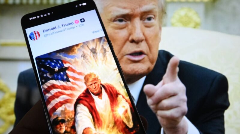 Des associations attaquent Trump pour son service Truth API et abonnement exorbitant