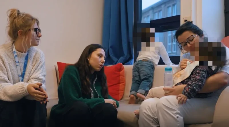 Des enfants retirés à leurs parents vivent à l'hôpital sans être malades.